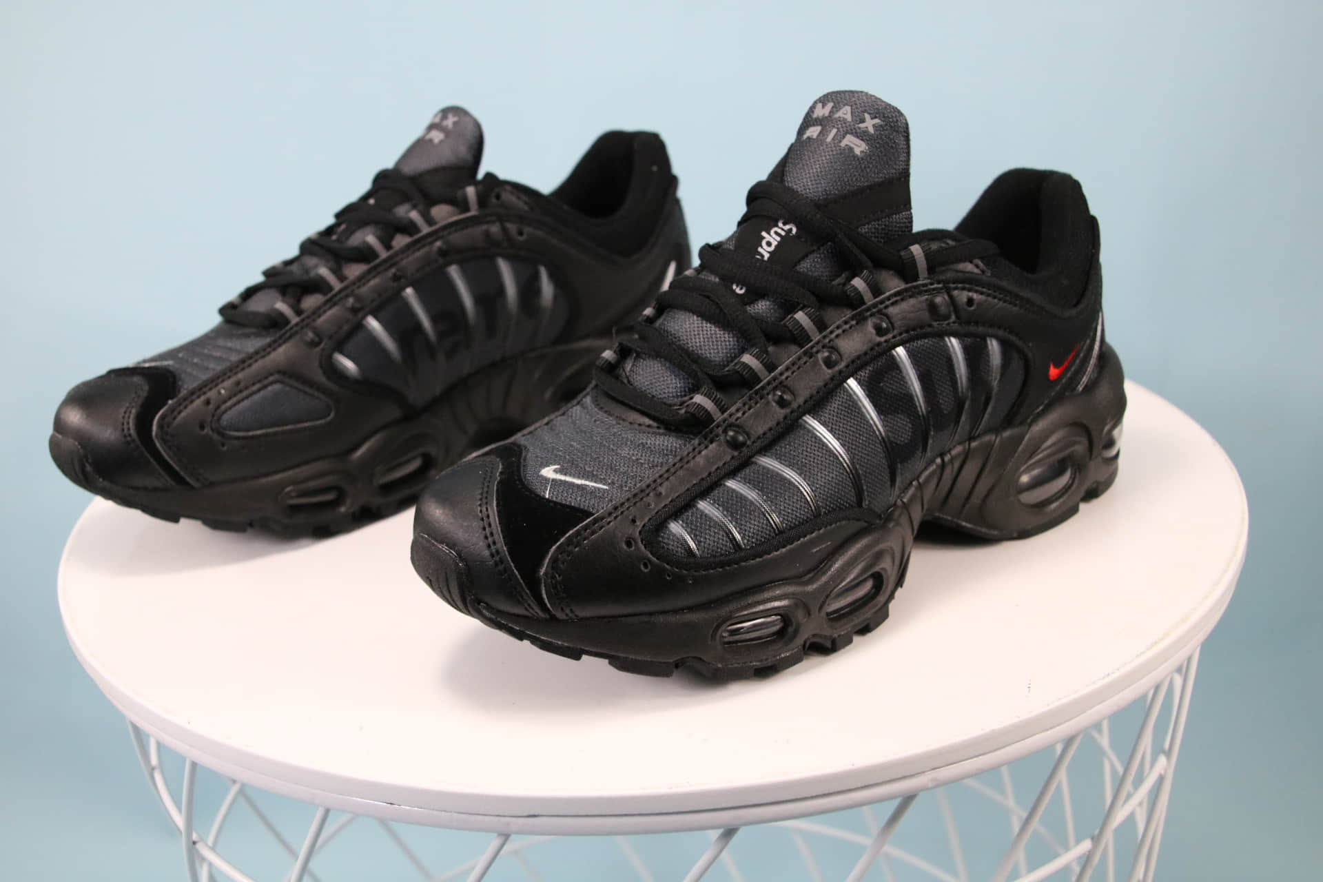 nike air max tailwind all black