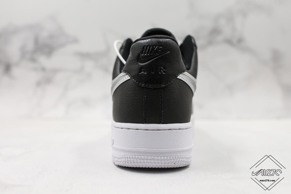 Nike Air Force 1 Low Oversized Swoosh Black/White