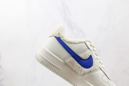 Sherpa Fleece Nike Air Force 1 Low Blue lateral side